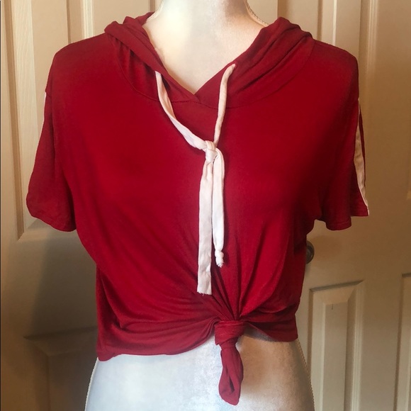 Tops - Red hooded crop top